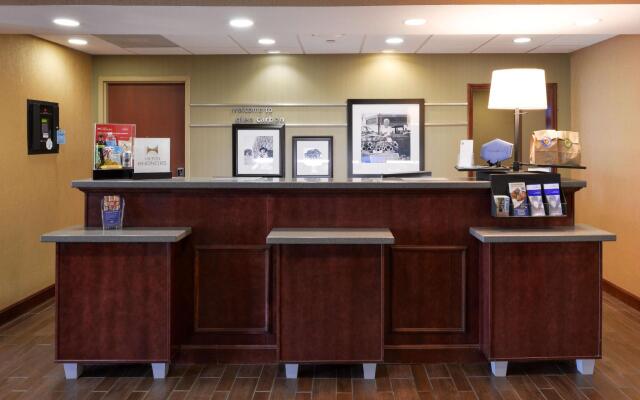 Hampton Inn & Suites St. Louis-Edwardsville