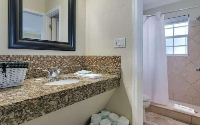 Banana Bay Club Beachside Villas