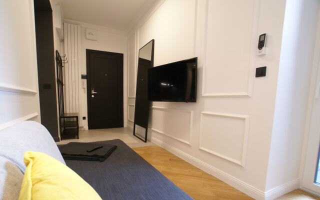 Fingerprint Tree Apartment