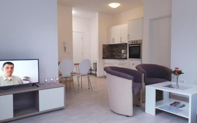 Apartments Ellie