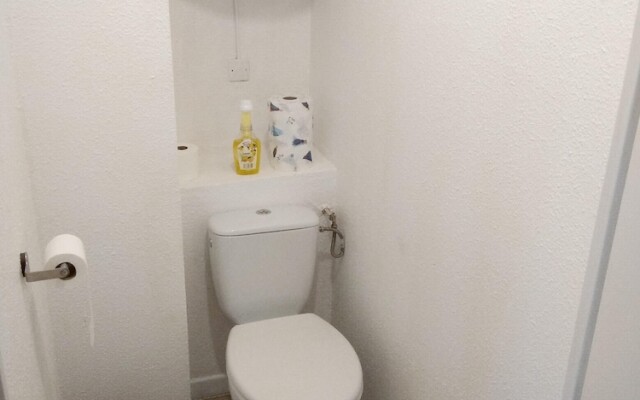 Apartment With one Bedroom in Cavalaire-sur-mer, With Furnished Terrac