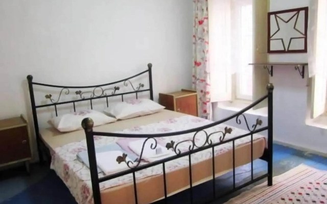 Ayvalık 1881 Pansiyon