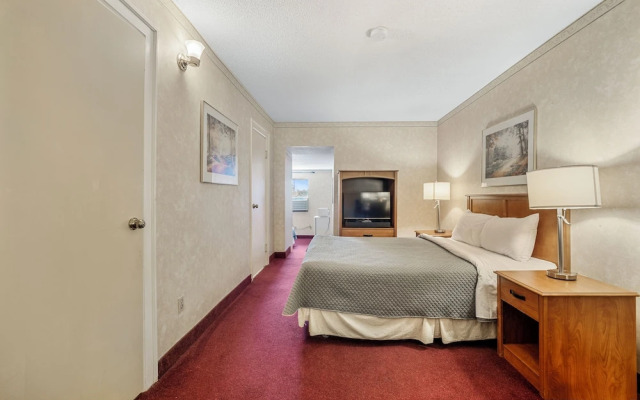 Royal Inn and Suites at Guelph