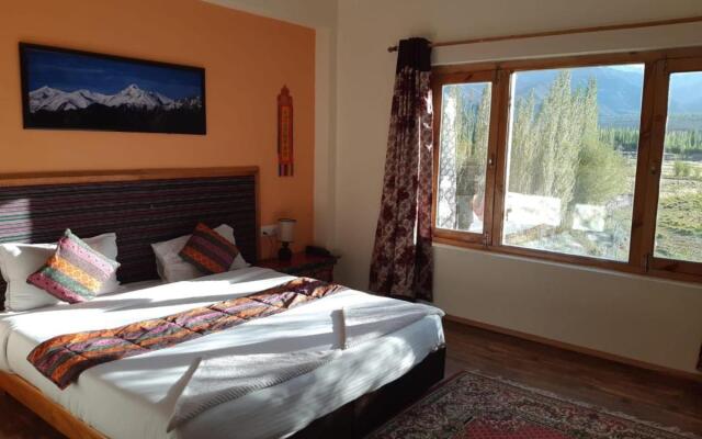 Ratna Hotel Ladakh