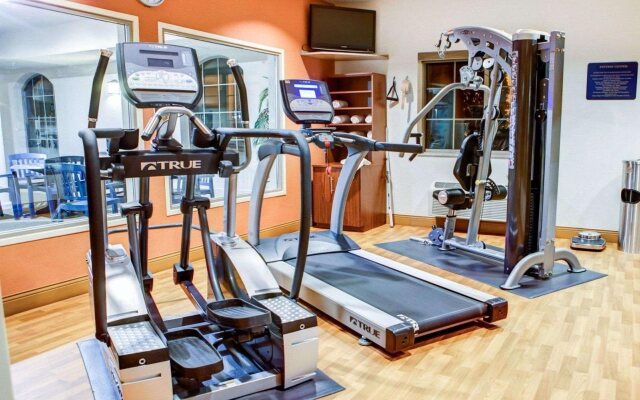 Comfort Suites Stevensville - St. Joseph