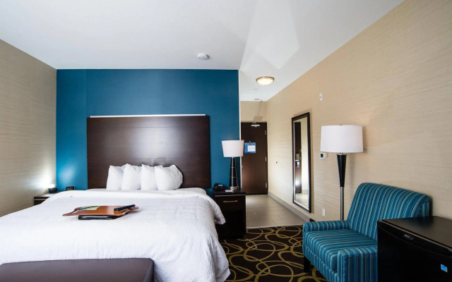 Hampton Inn & Suites by Hilton Regina East Gate