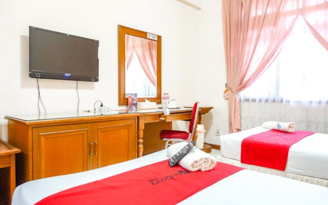 RedDoorz Plus near Brawijaya Museum