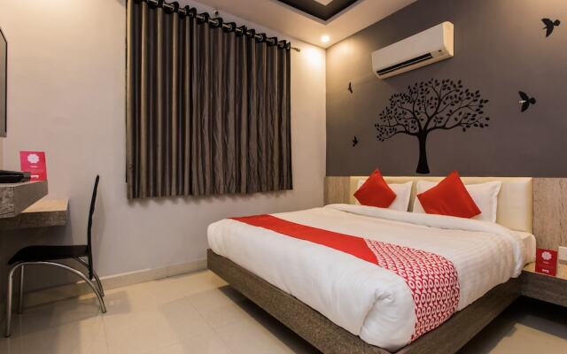 OYO 13531 Hotel Sundaram Palace