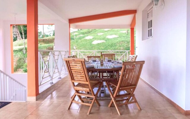 House with 3 Bedrooms in Saint-Joseph , with Wonderful Sea View, Enclosed Garden And Wifi