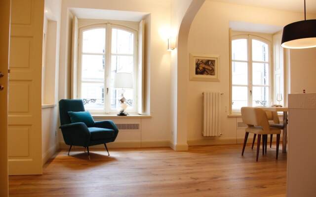 Leonardo's Apartments