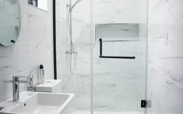 Sapphire Residences by Crystal