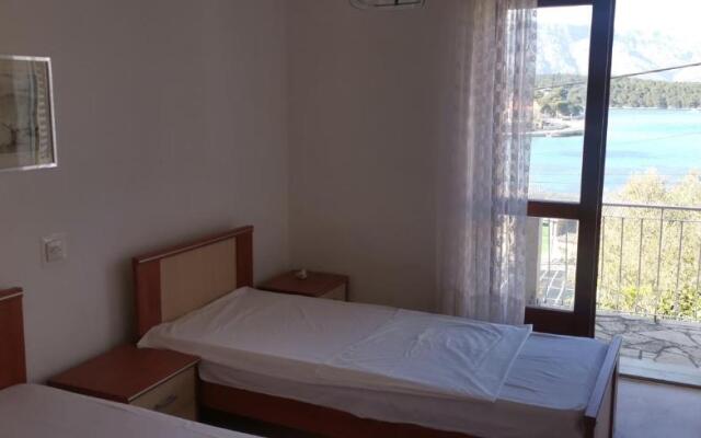 Big House for 14 people in centre of Lumbarda