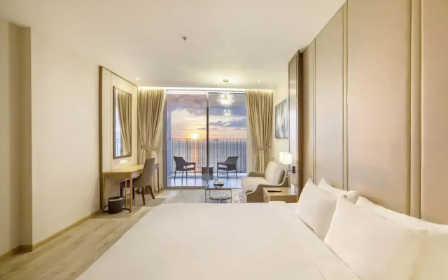Panorama Beachfront Nha Trang by LYN Condotel
