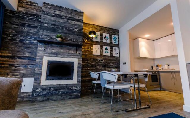 Pine Woods Apartment A27 in Silver Mountain