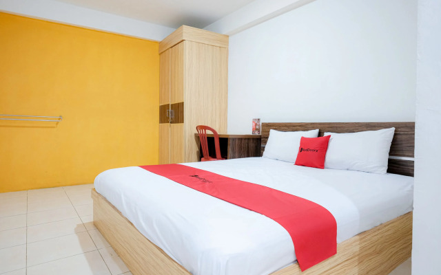 RedDoorz near Tugu Pers Jambi