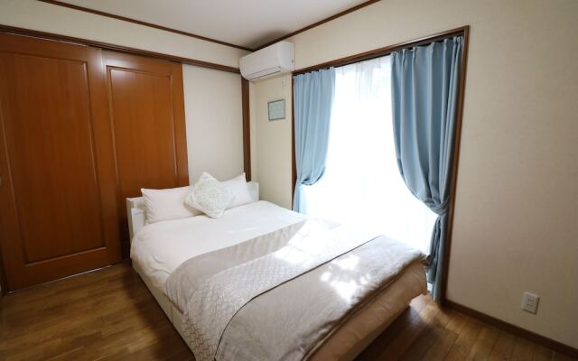 Sophia Court room101.102