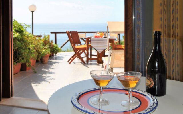 House Arborea Sperlonga