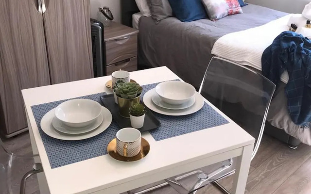 Serviced Apartment 1 Helena