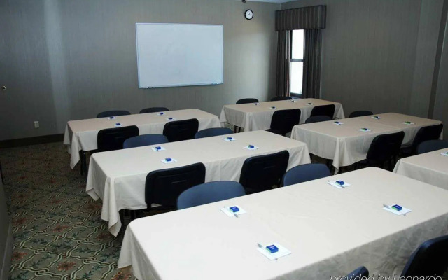 Holiday Inn Express Horse Cave by IHG
