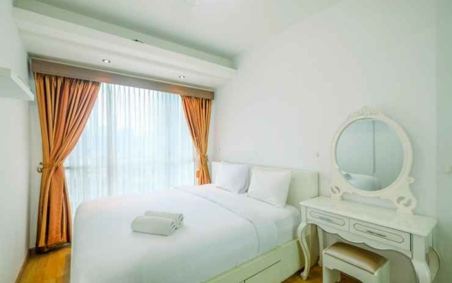 Comfy and Warm 2BR Apartment at Casa Grande Residence By Travelio – Guest Rooms – Jakarta