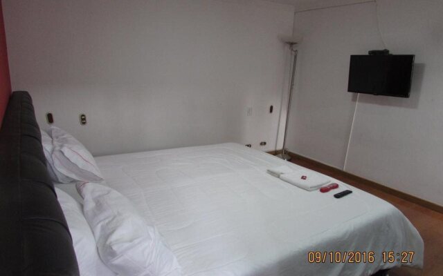 Hotel Chandelier Park