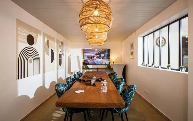 Hôtel Les Sables - Urban Style - by Logis Hotels