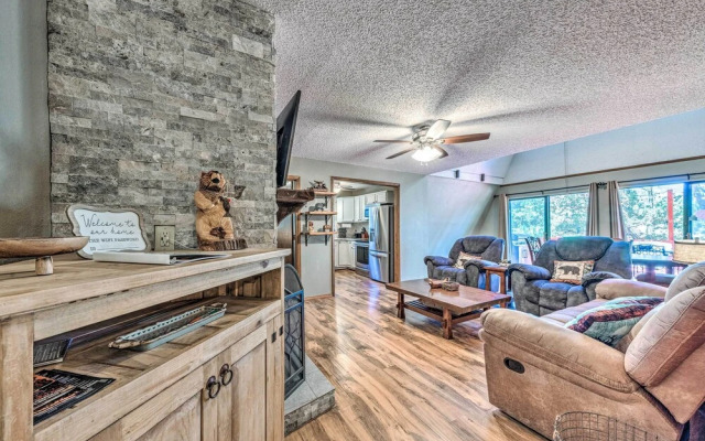 Pet-friendly Ruidoso Cabin w/ Deck & Grill!