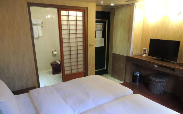 Many Flower Business Hotel