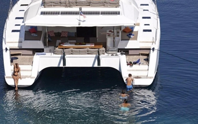 Dream Yacht Charter Private Crewed Yacht