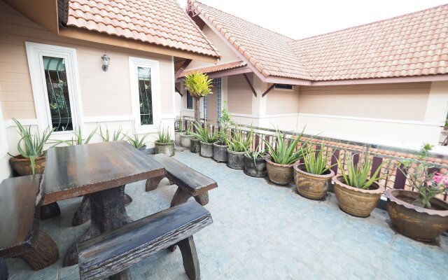 Lana Pool Villa