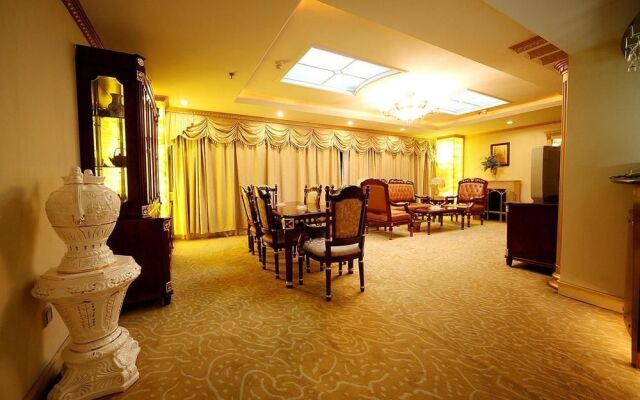 Century Plaza Qidu Hotel