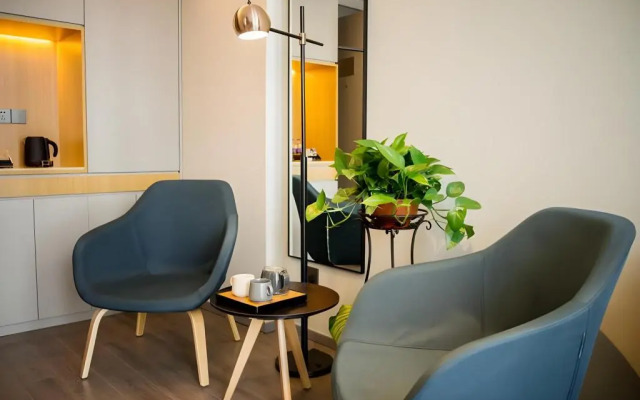 Home Inn Selected (Shanghai Raffles, North Bund)