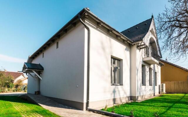 Villa Lenka