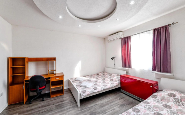 Central Monument Apartment Bojkovic