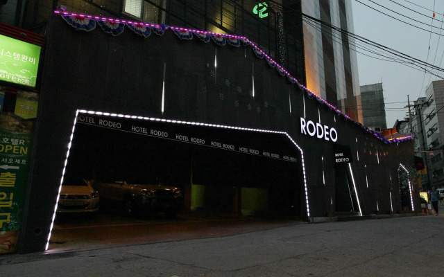 Sungshin Women's University Brown dot