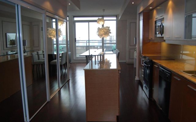 Luxury Downtown Water Front Condo