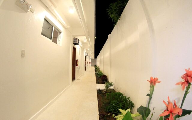 Coron Bluewave Hotel