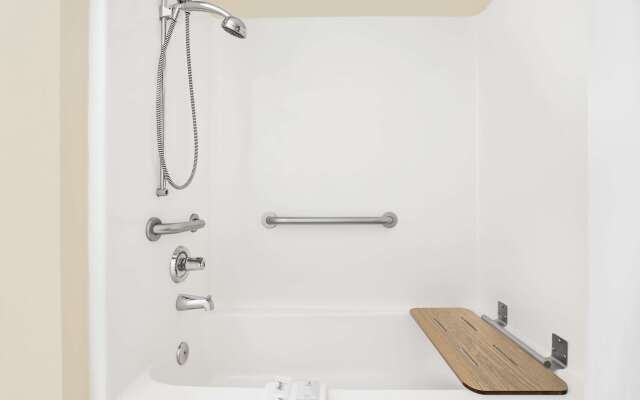 Microtel Inn by Wyndham Franklin