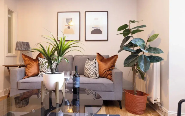 JOIVY Modern 1-bed flat in New Town