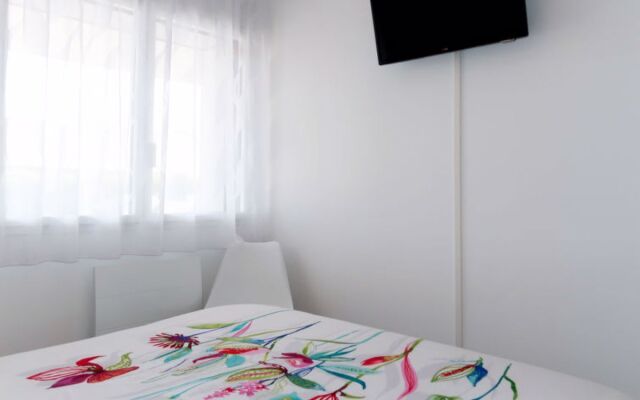 De la Digue (PLC255)