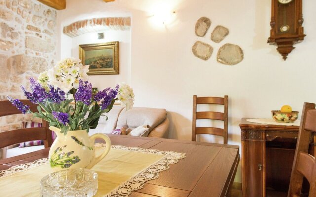 Beautiful Holiday In Krk Town, With Wifi And Roof Terrace, 300 Meters From Beach
