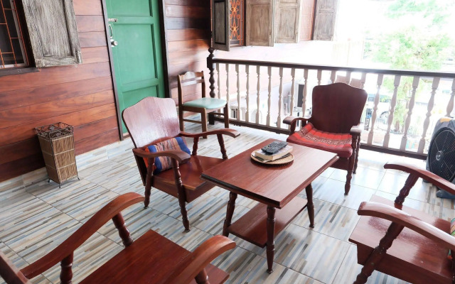 Chommuang Guest House