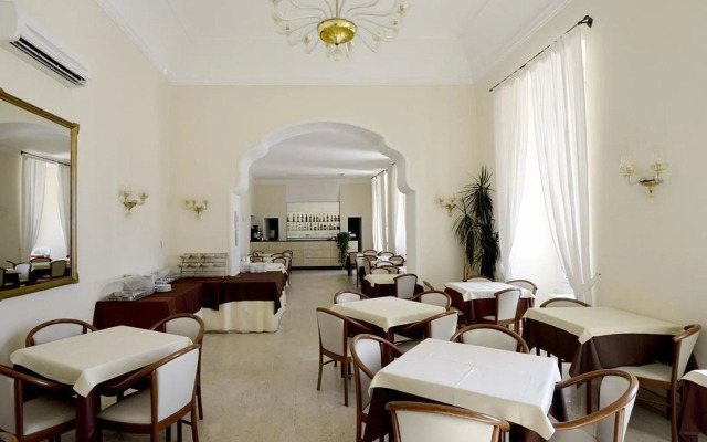 Grand Hotel Mediterranée
