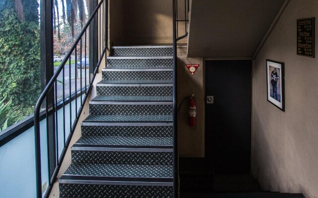 Albert Heights Serviced Apartment