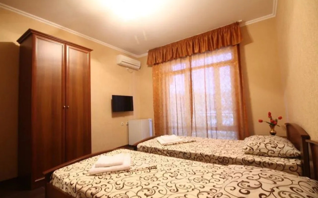 Hotel 777
