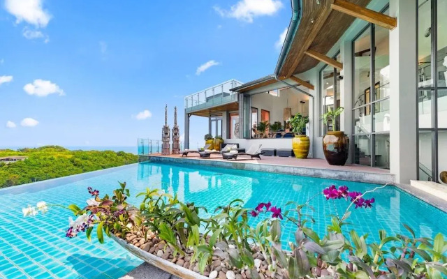 Villa Skyfall