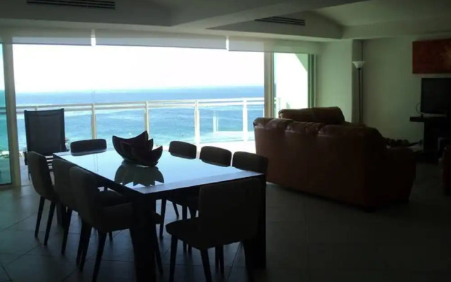 Departamento a  pie de  Playa