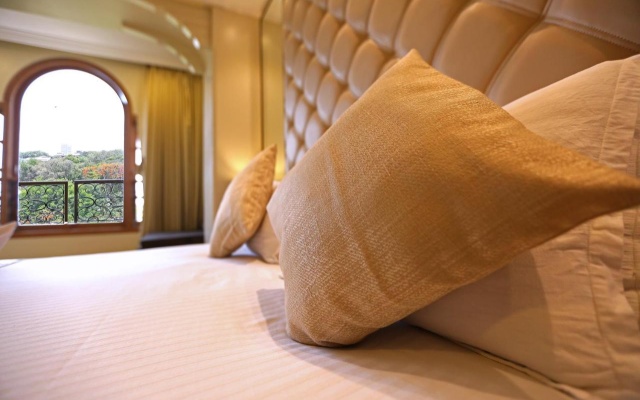 Gulf Hotel Colaba