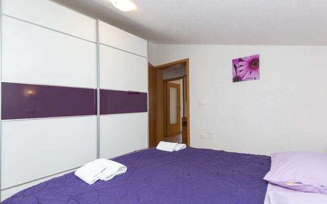 Sunlit Apartment Near Sea in Labin