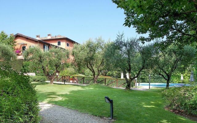 Apartment in Costermano With Garden, Sauna, Swimming Pool